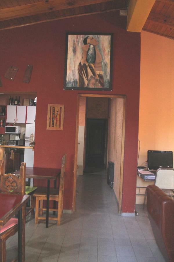 Hostel Rogupani ซานราฟาเอล ภายนอก รูปภาพ